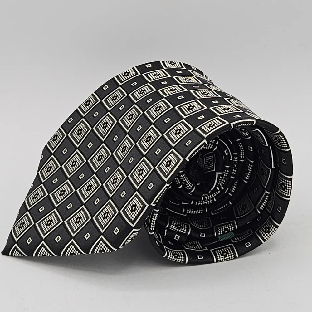 Alexander Julian colours geometric tie